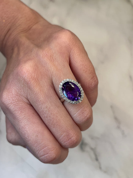 Amatista Oval Grande