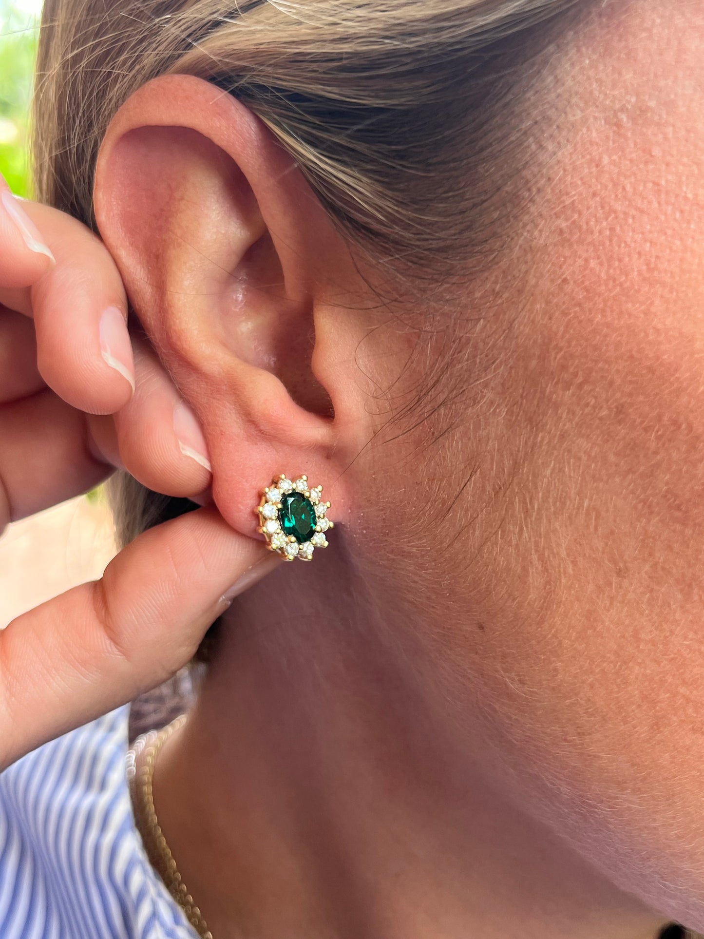 Aretes Roseta Esmerlada