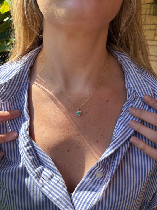 Collar Flor Esmerlada