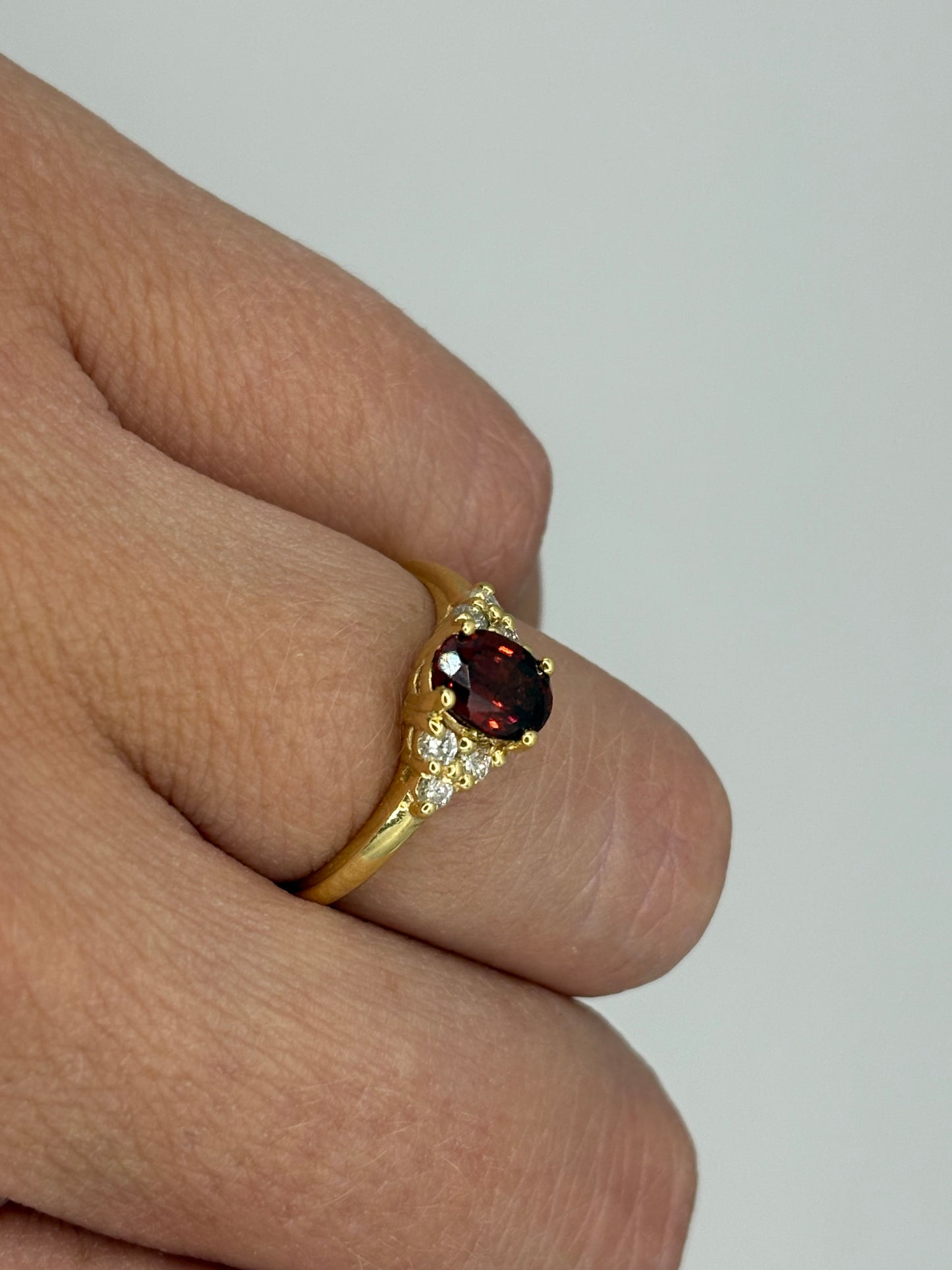 Anillo Lorenza Granate