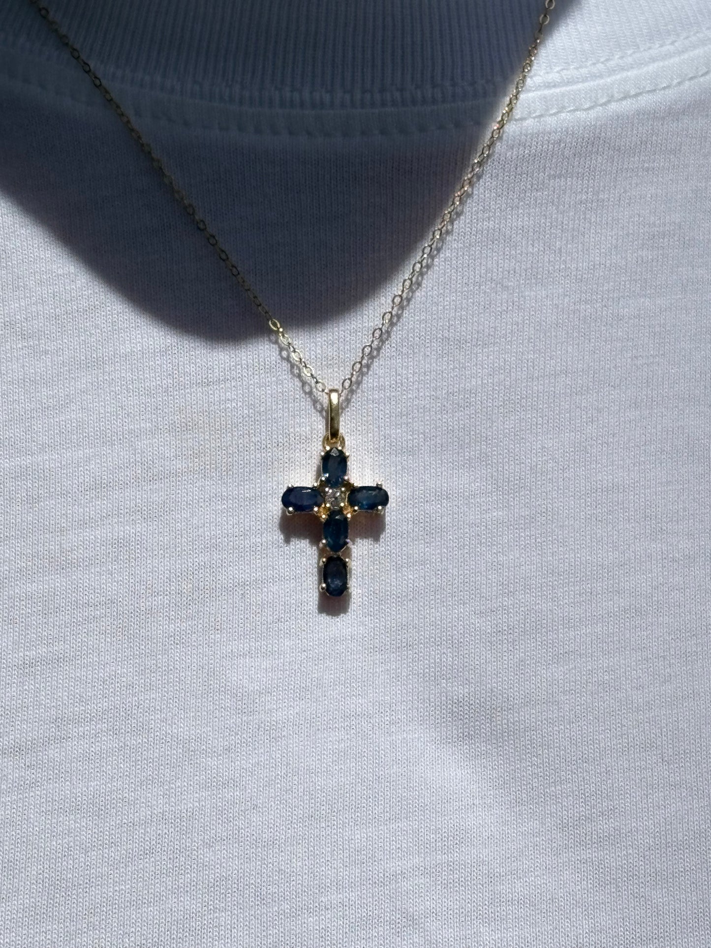 Cruz de Zafiros