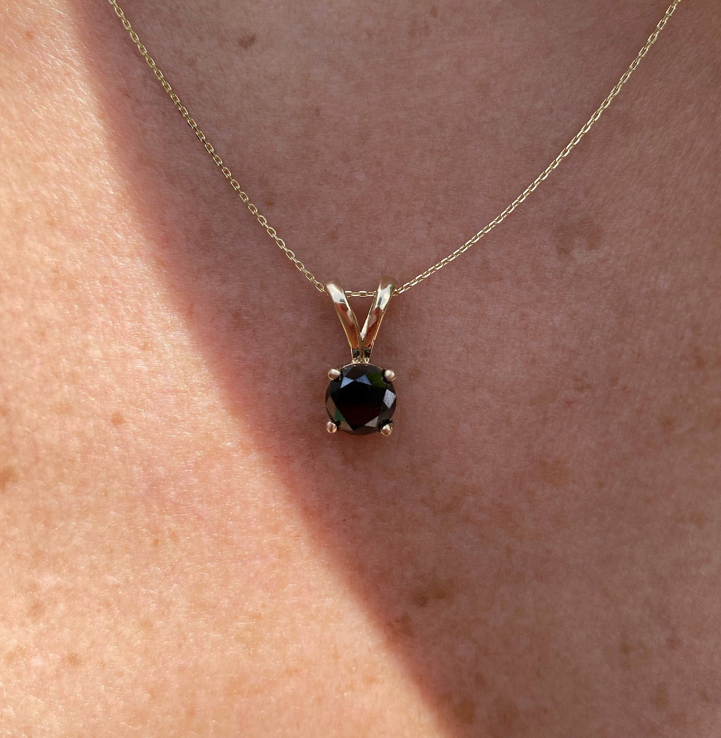 Collar Diamante Negro