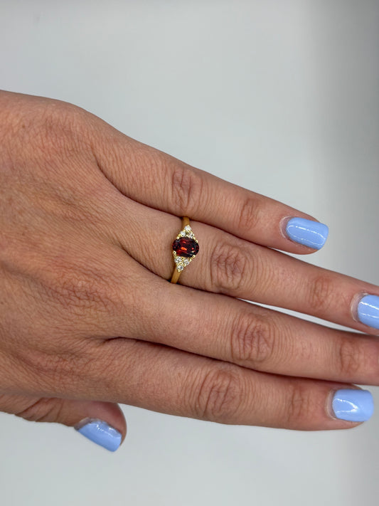 Anillo Lorenza Granate