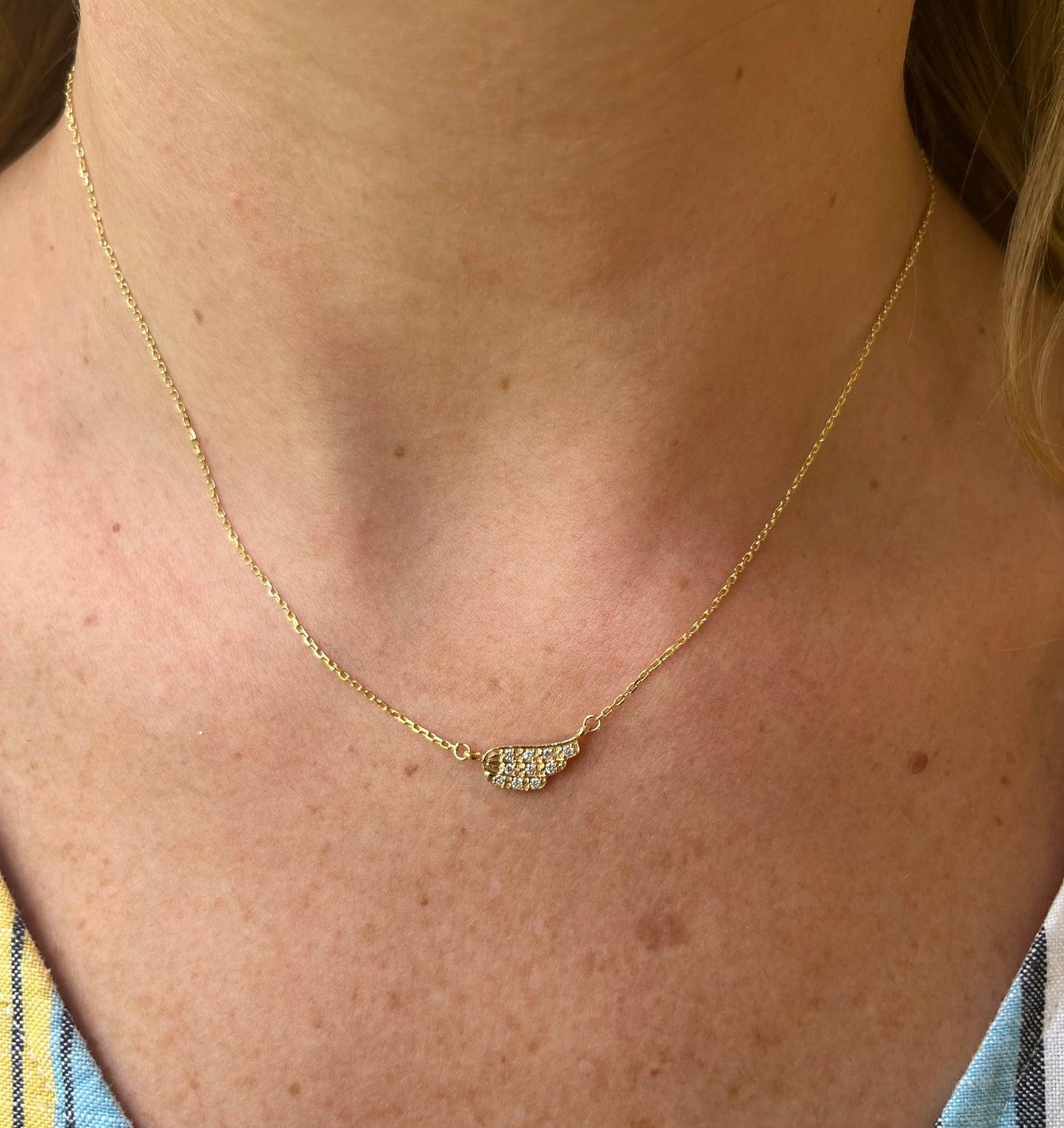 Collar Diamond Wing
