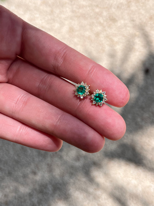 Aretes Flor Esmeralda