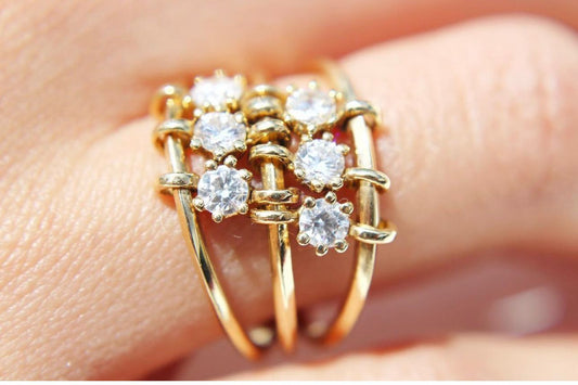 Anillo Fiorella