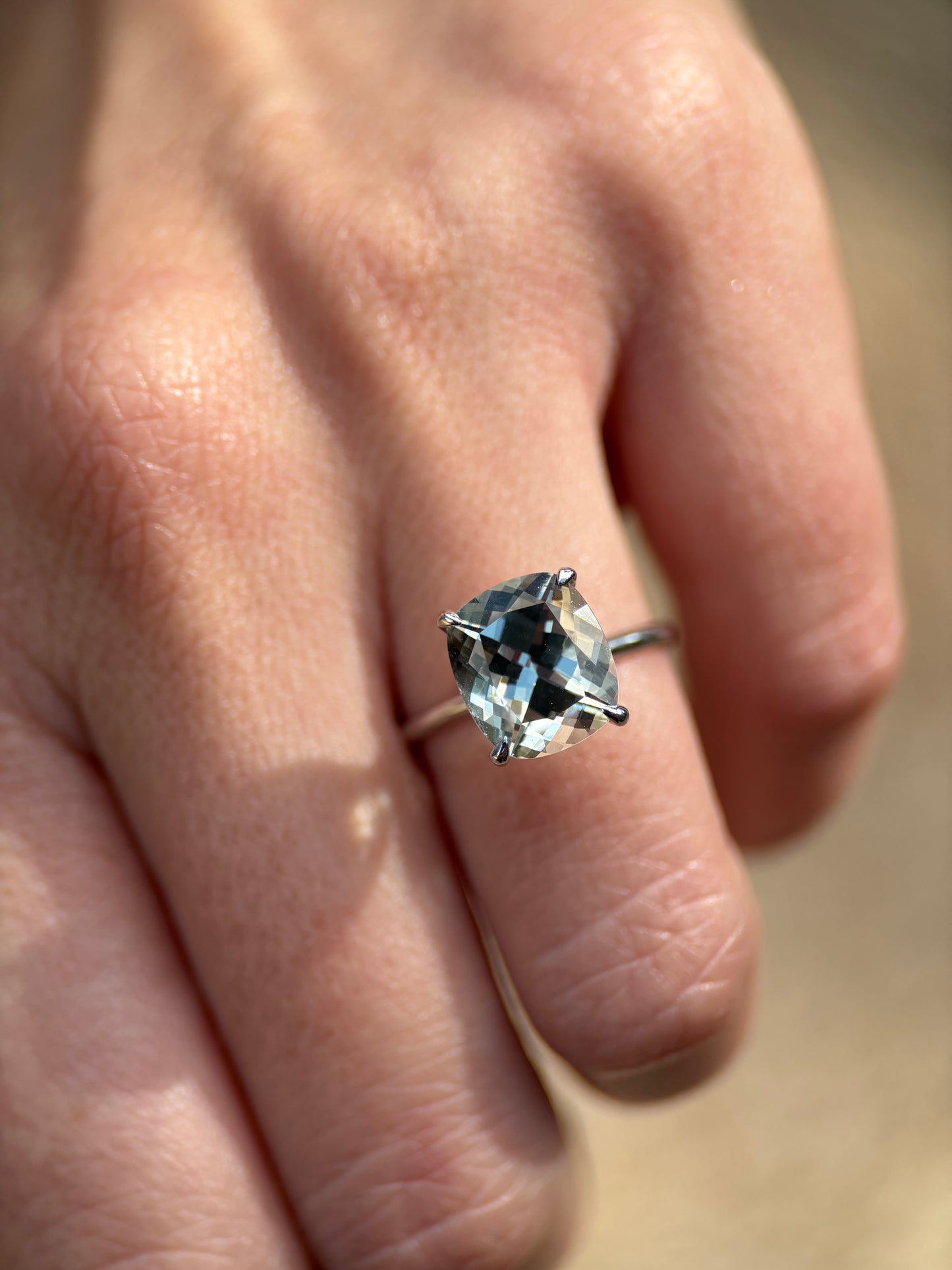 Anillo de Prasiolita