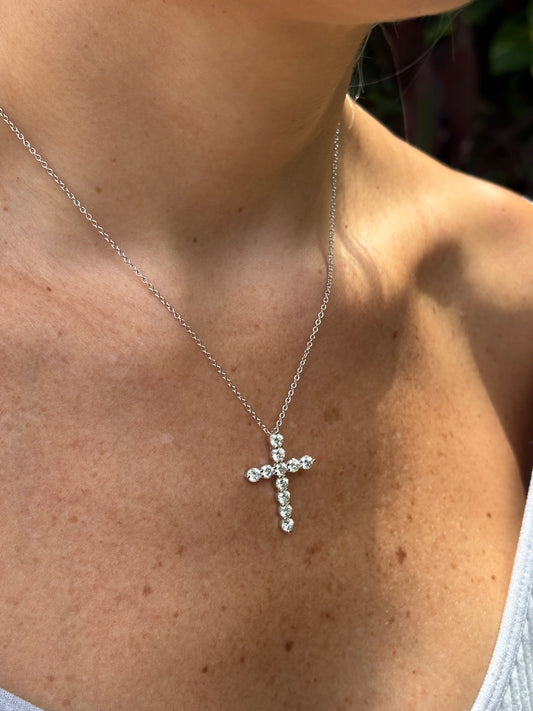 Collar Cruz de Diamantes Jumbo