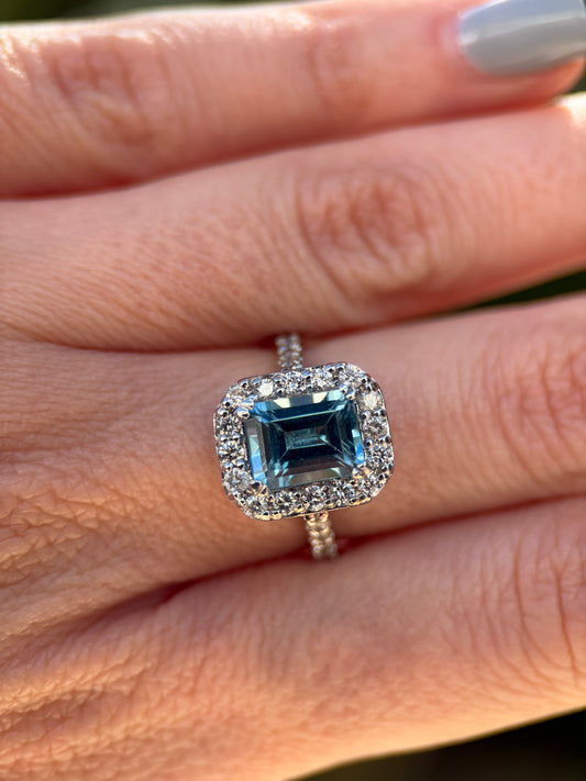 Anillo Capri