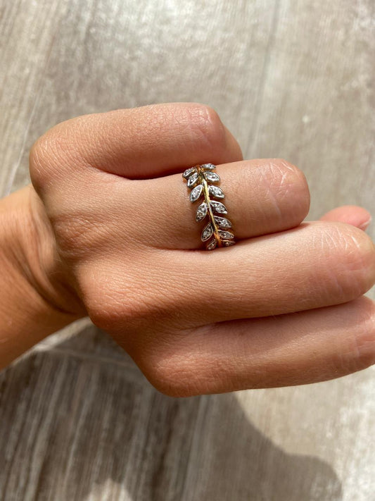 Leaf Diamond Ring