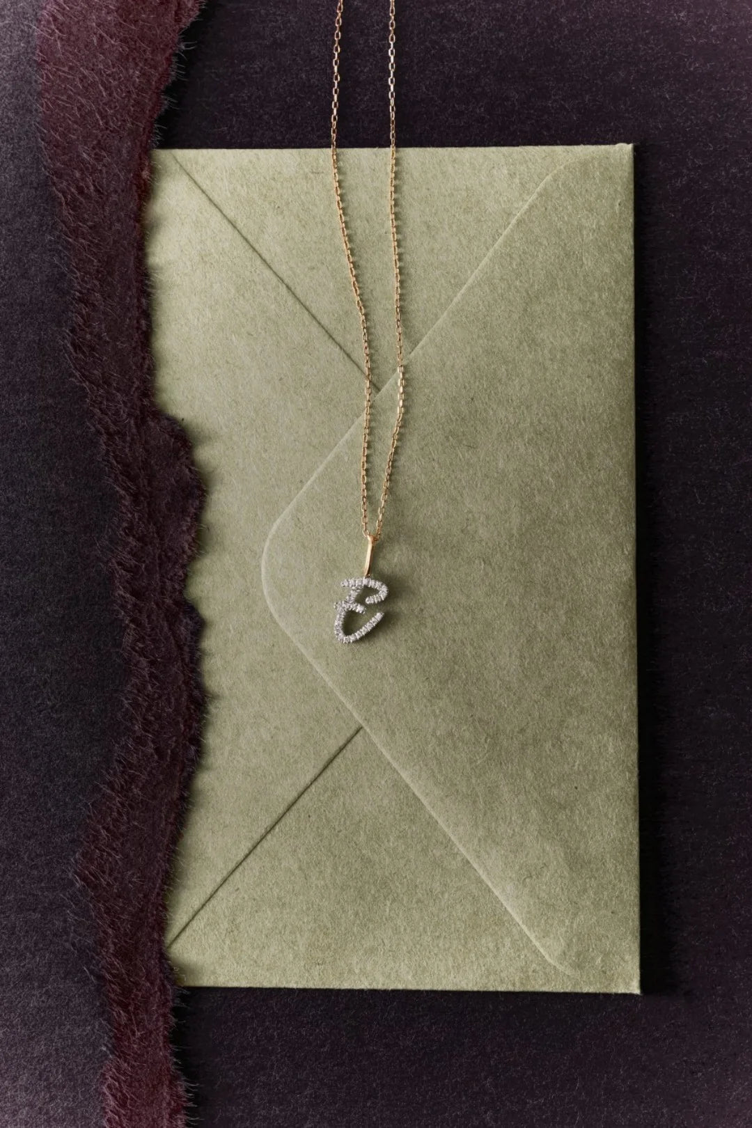 Collar Letra Pavé