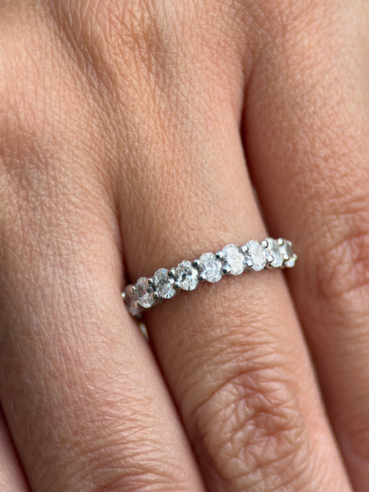 Churumbela Oval 1 Ct de diamantes en oro de 14K, vista 2 | Emiliana
