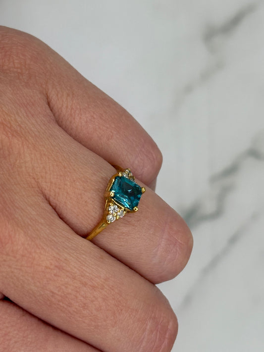 Anillo Apatita