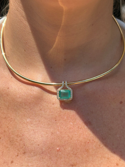 Collar Omega Esmeralda